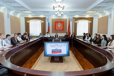 «За кулисами» парламентаризма
